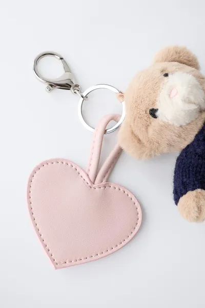 Брелок BEAR AND HEART, Свет — фото 3