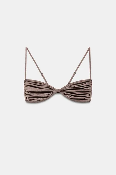 Собранный топ от бикини GATHERED BIKINI TOP, Топ от бикини с декольте в форме сердечка и регулируемыми тонкими бретелями. Есть деталь со сборкой. Внутренняя подкладка. Застёгивается сзади на металлический крючок. — фото 4