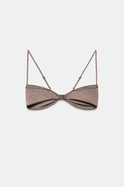 Собранный топ от бикини GATHERED BIKINI TOP, Топ от бикини с декольте в форме сердечка и регулируемыми тонкими бретелями. Есть деталь со сборкой. Внутренняя подкладка. Застёгивается сзади на металлический крючок. — фото 5