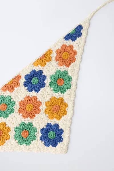 Бандана с цветочным вязаным узором FLORAL CROCHET KNIT, Экрю — фото 2