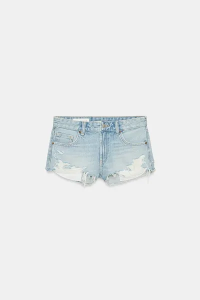 Джинсовые шорты TRF MID-RISE RIPPED DENIM SHORTS, Светло-голубой — фото 7