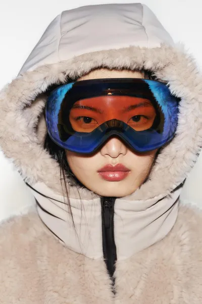 Короткое пальто с капюшоном и искусственным мехом, коллекция RECCO® TECHNOLOGY SKI, Норка — фото 4