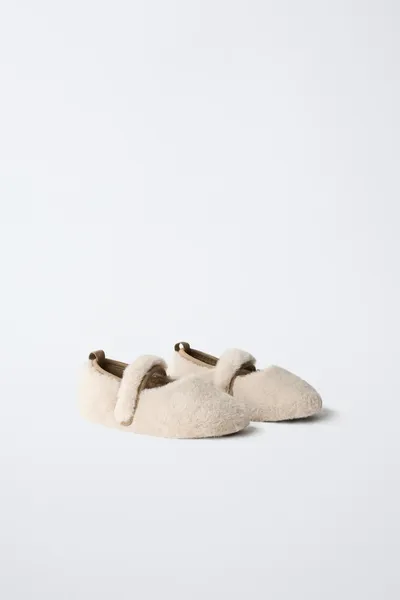 Балетки LINED BAREFOOT, ECRU WHITE, искусственный мех, резина — фото 2