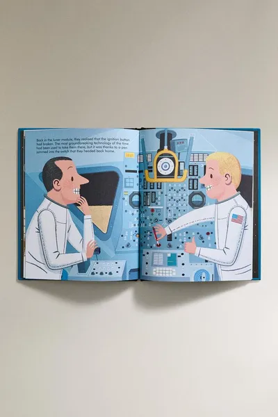 Детская книга. Нил Армстронг (на английском), Многоцветная — фото 3