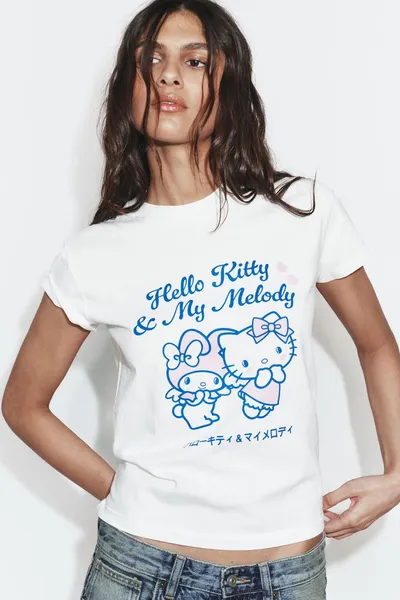 Футболка с изображением Hello Kitty и My Melody © Sanrio