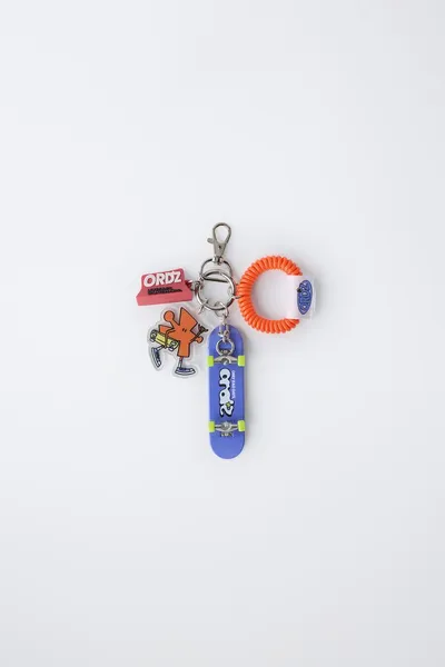 Брелок CHARM KEY RING