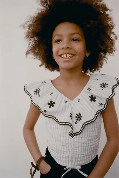 Топ с вышивкой EMBROIDERED TOP