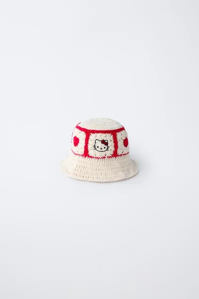Шапка HELLO KITTY © SANRIO, вязаная крючком