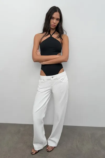 Боди с вырезами и бретелью STRETCH KNIT HALTER CUT-OUT