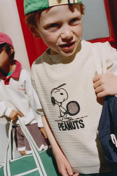 Свитшот SNOOPY PEANUTS™ с вышивкой