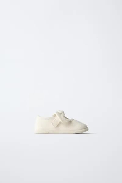 BAREFOOT BALLERINAS WITH BOW
